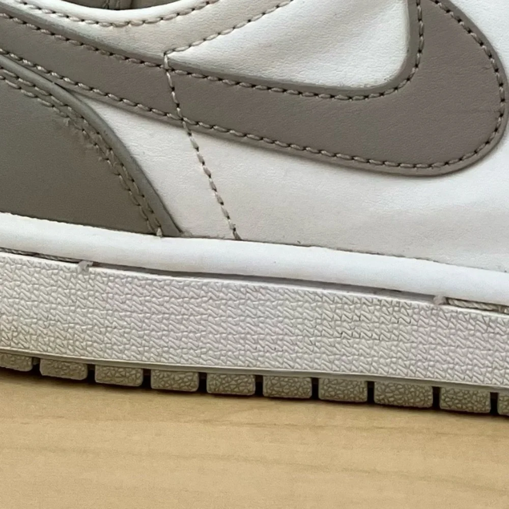 Nike Air Jordan Retro 1 Mid Men’s Size 8.0 College Gray Basketball Shoes Beaters - Picture 15 of 15